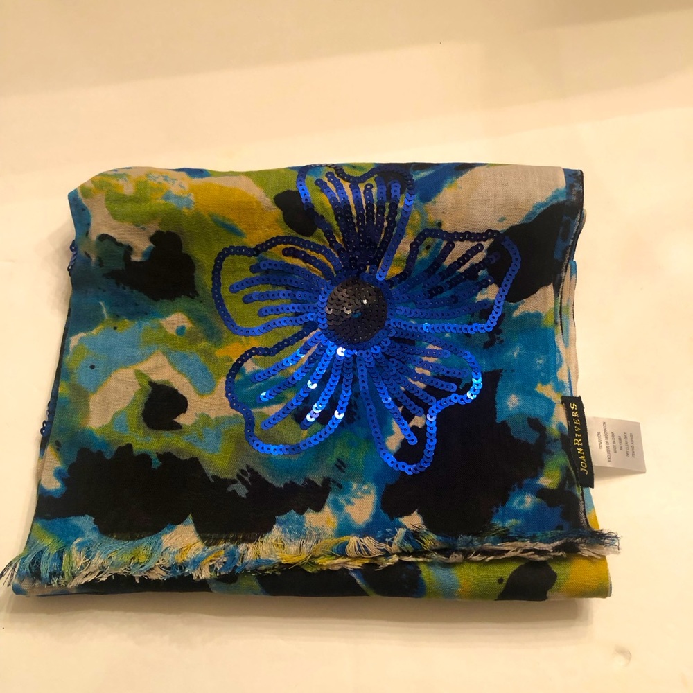 Blue/green sequence scarf